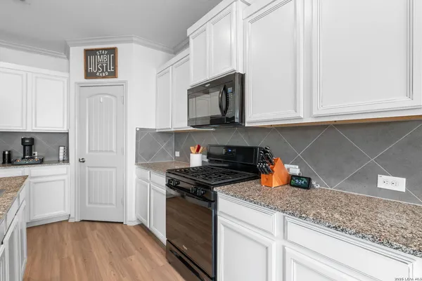 $370,000 | 13026 Vista Hollow, San Antonio, TX 78233