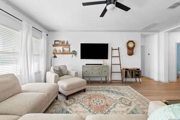 $370,000 | 13026 Vista Hollow, San Antonio, TX 78233