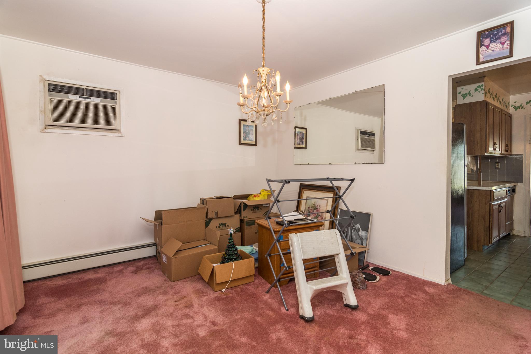 4 Tweed Road Levittown, PA 19056 - Photo 13 of 34 Dining Room