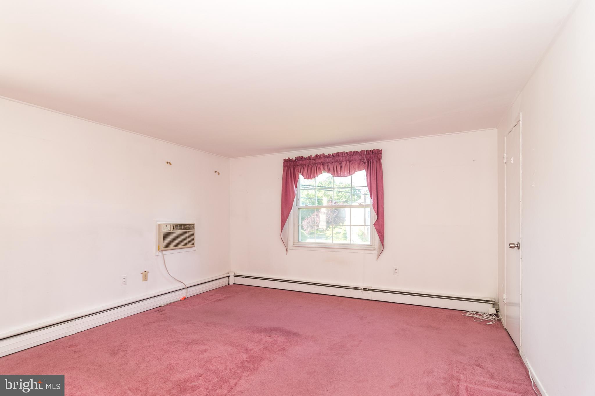 4 Tweed Road Levittown, PA 19056 - Photo 23 of 34 Main Bedroom