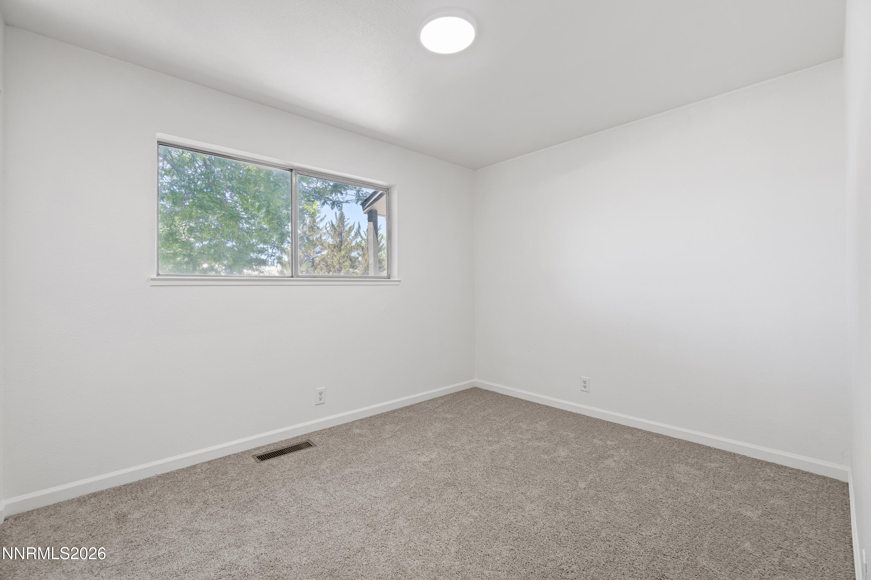 235 Arrow Street Fernley, NV 89408 - Photo 19 of 31 DSC01007