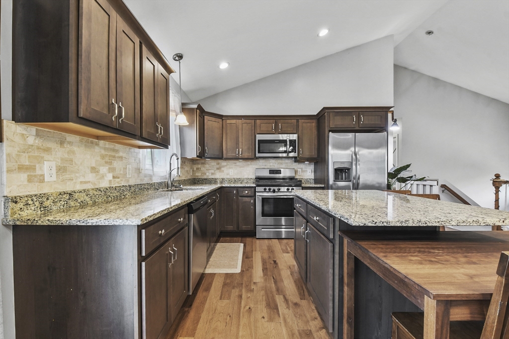 171 Henry Street Fall River, MA 02721 - Photo 4 of 34 Gallery Image 4
