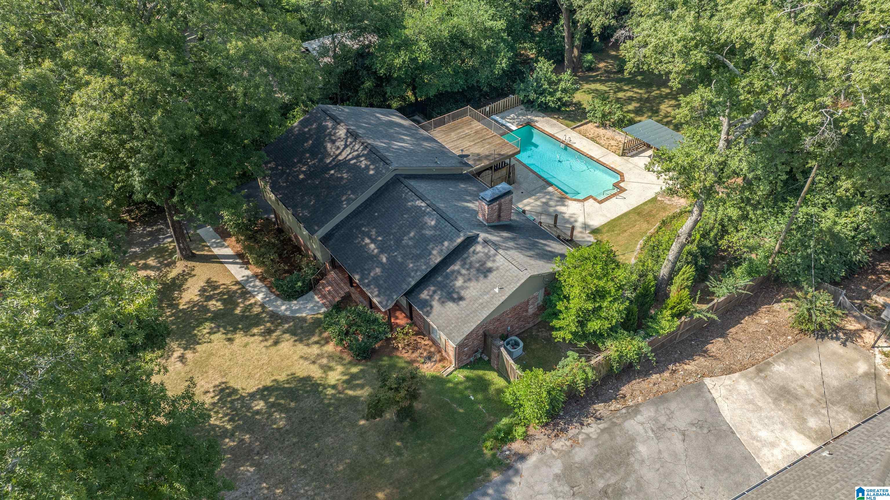 3744 Valley Head Road Mountain Brook, AL 35223 - Photo 2 of 34