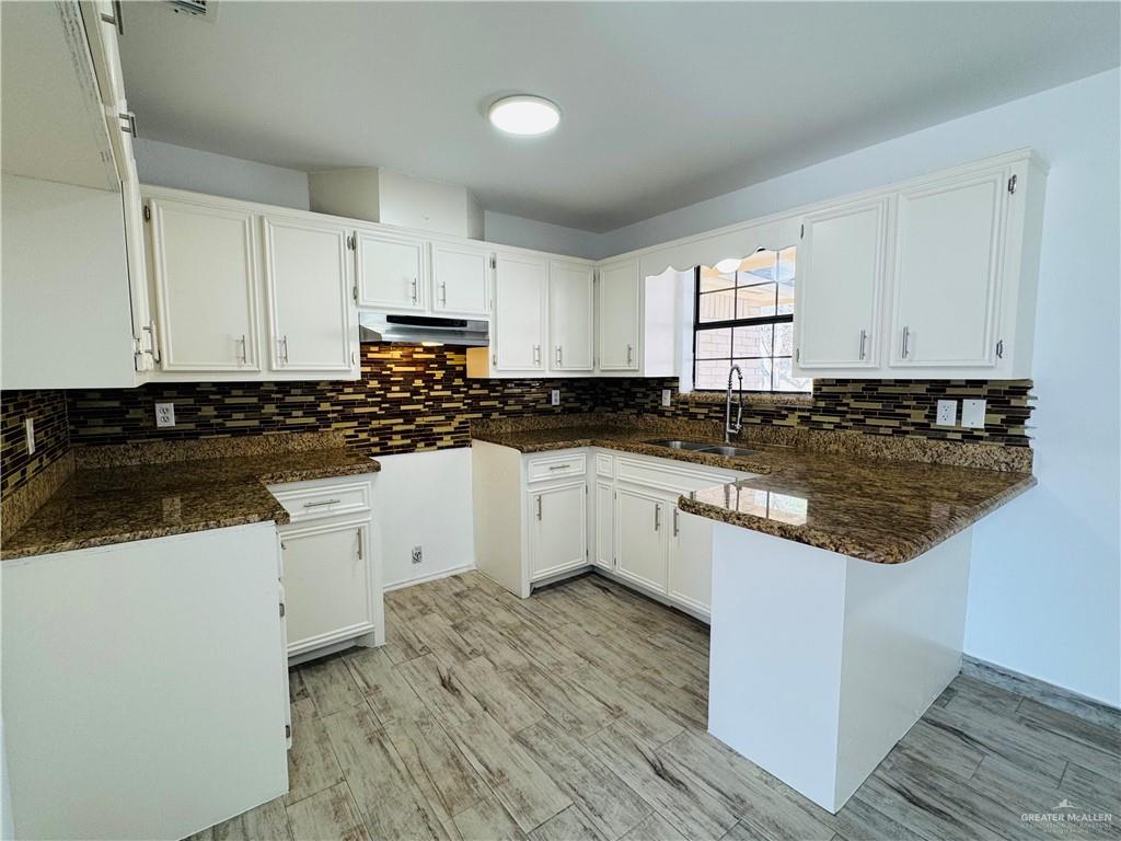 1505 Esperanza Avenue Hidalgo, TX 78557 - Photo 19 of 25 Kitchen