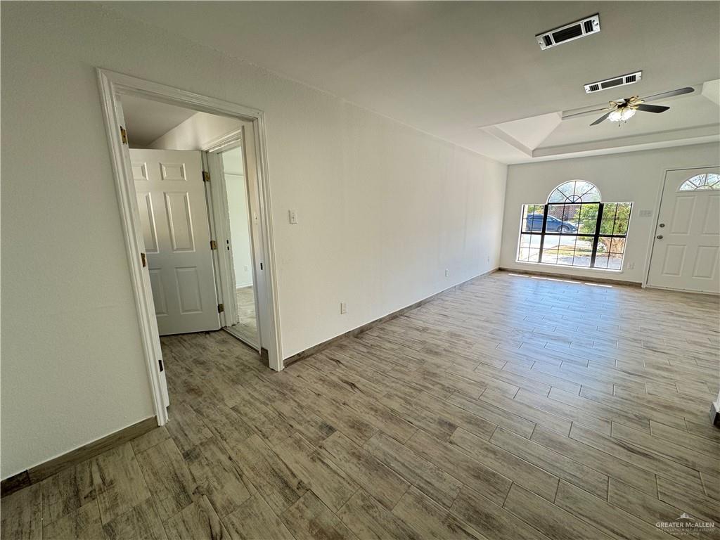 1505 Esperanza Avenue Hidalgo, TX 78557 - Photo 6 of 25 View of laundry room and bedroom 4