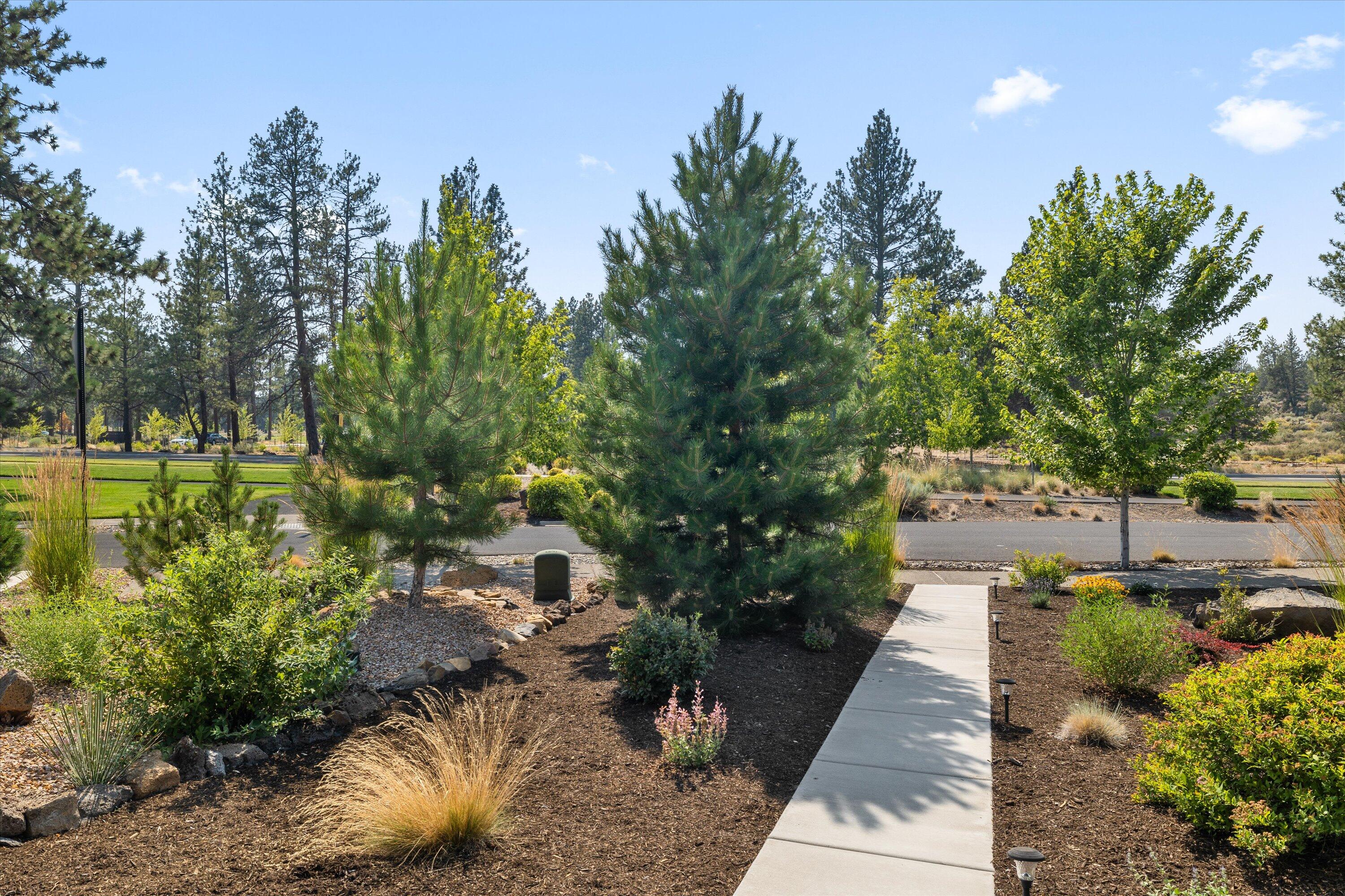 20904 Sotra Loop Bend, OR 97702 - Photo 40 of 46 39-2799_230802_JILLROSELL