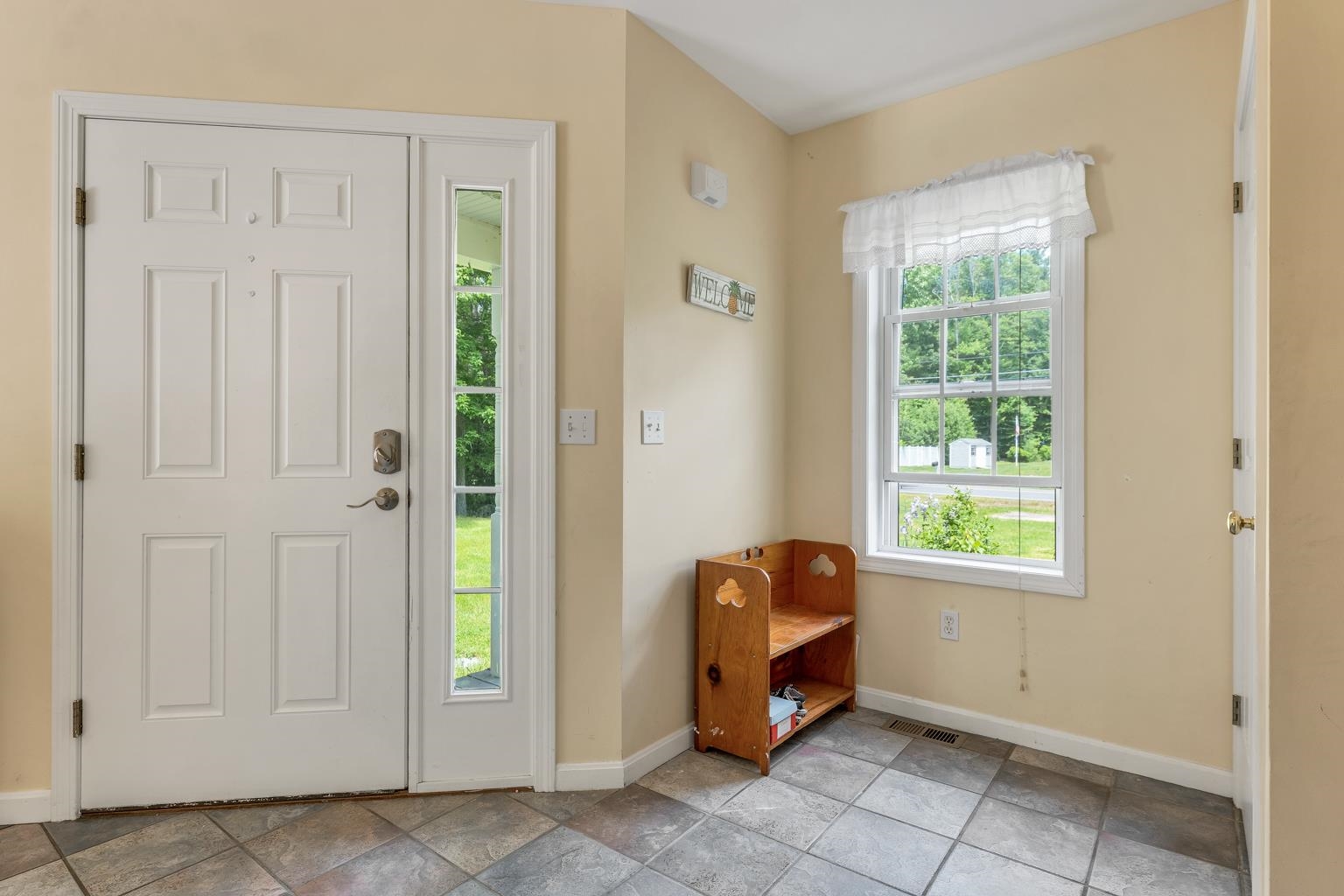 210 Kent Farm Road, Unit 2 Hampstead, NH 03841 - Photo 4 of 50