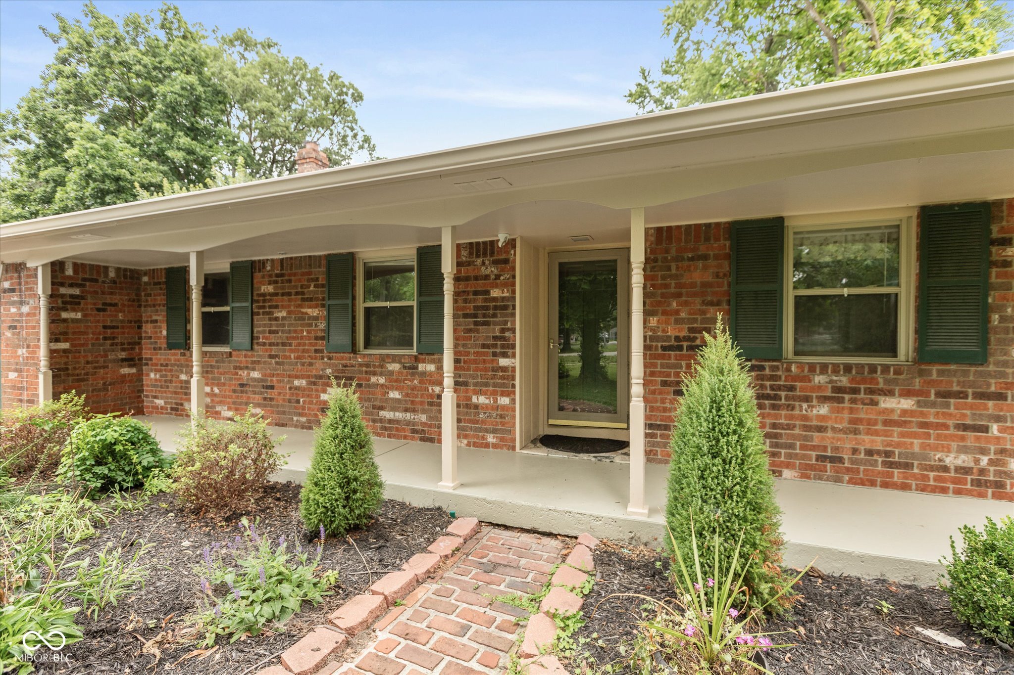 520 West Stop 11 Road Indianapolis, IN 46217 - Photo 3 of 14 Gallery Image 3