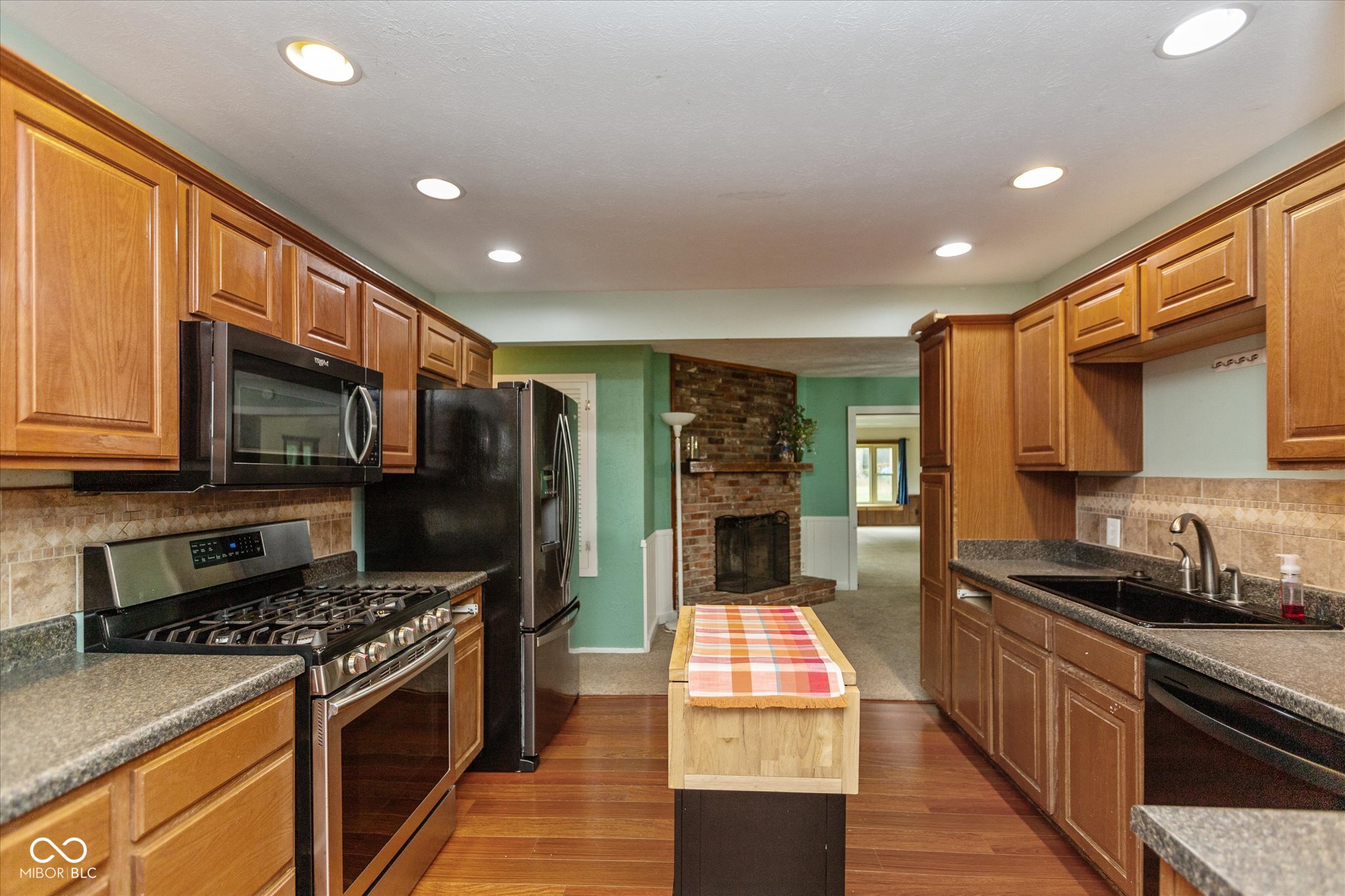 520 West Stop 11 Road Indianapolis, IN 46217 - Photo 5 of 14 Gallery Image 5