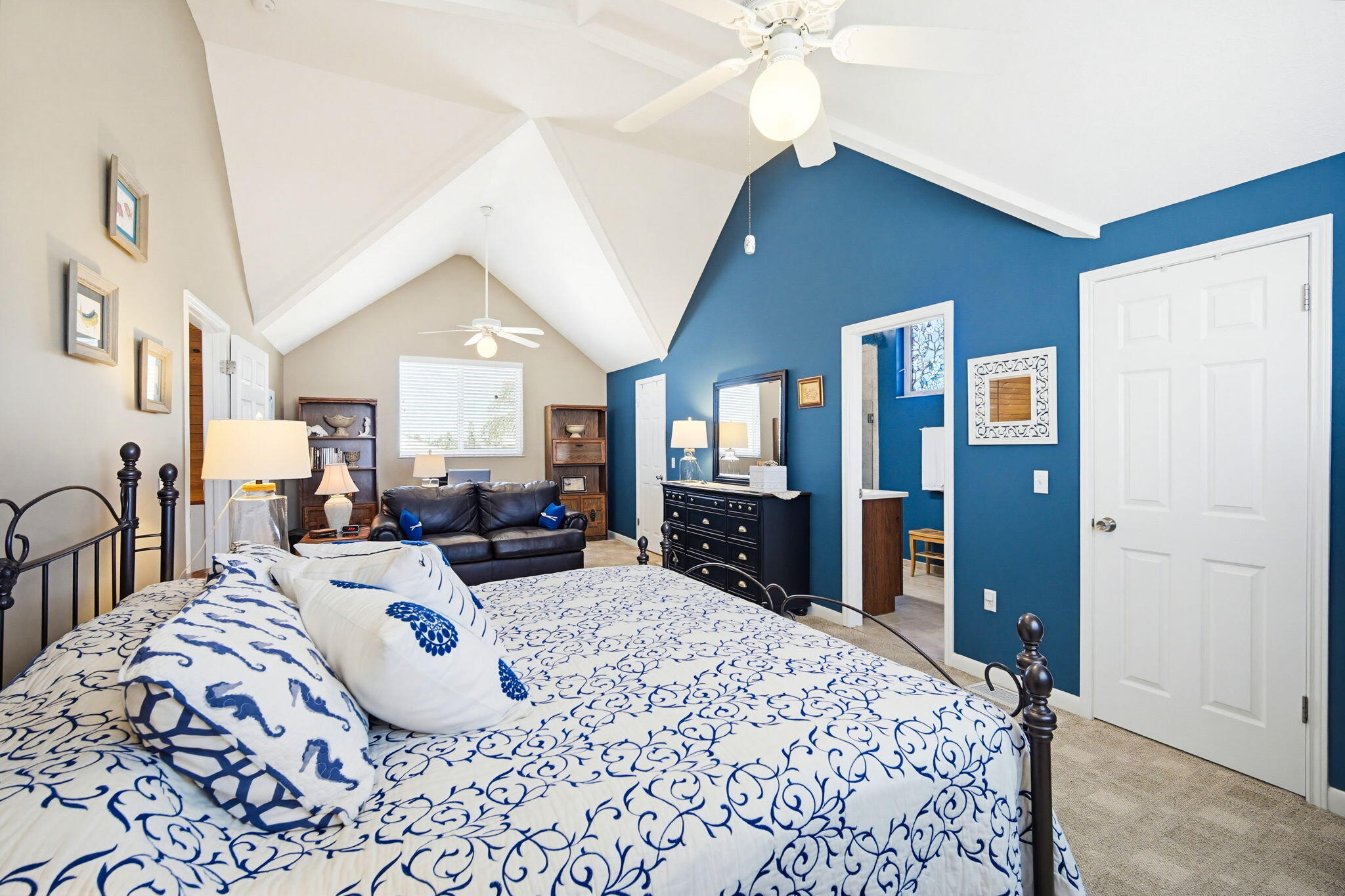 612 Blackbeard Road Summerland Key, FL 33042 - Photo 34 of 68 Master Suite
