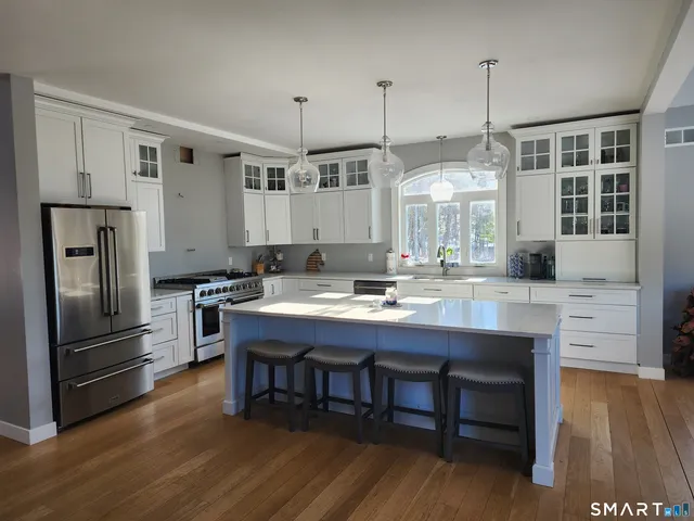 $875,000 | 95 Old Breakneck Road, Killingly, CT 06241