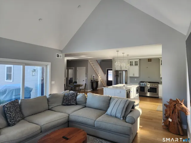 $875,000 | 95 Old Breakneck Road, Killingly, CT 06241