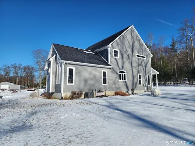 $875,000 | 95 Old Breakneck Road, Killingly, CT 06241