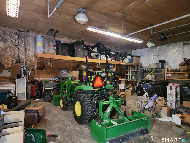 $875,000 | 95 Old Breakneck Road, Killingly, CT 06241