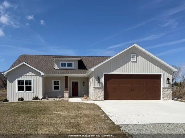 $614,900 | N1737 Red Cardinal Drive, Greenville, WI 54942
