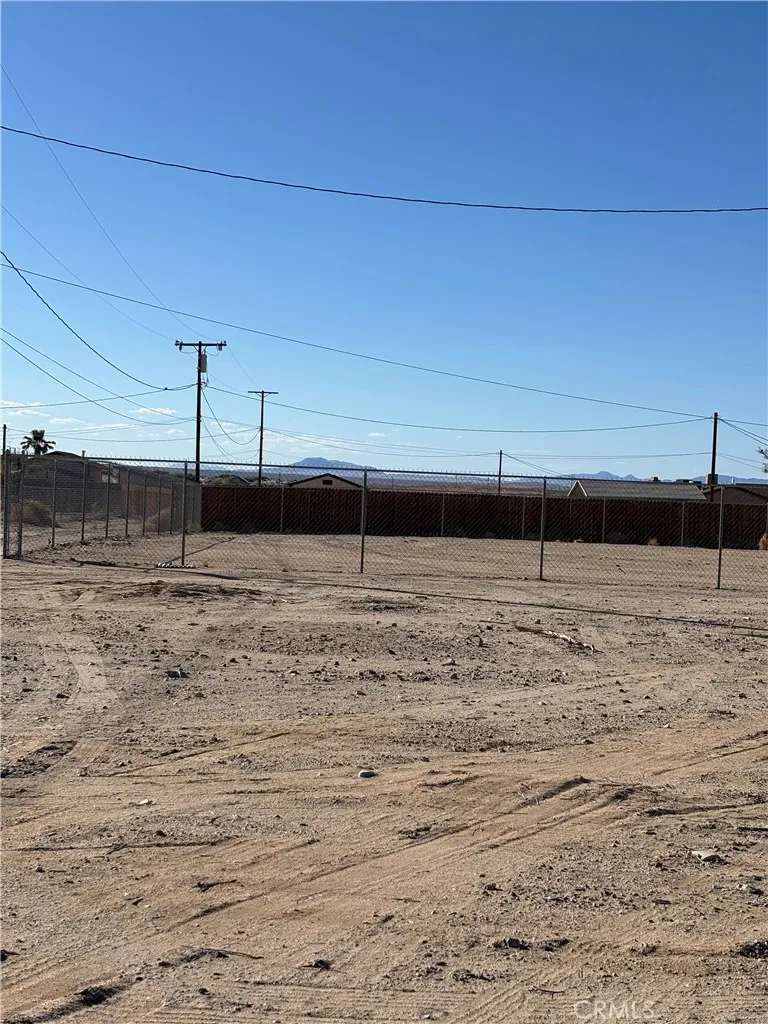 1 Flying H Road Twentynine Palms, CA 92277 - Photo 8 of 10 a view of a terrace