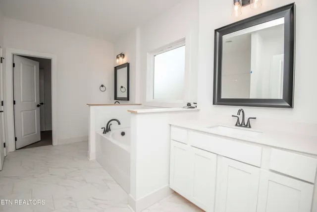 $779,000 | 426 Ivey Farms Road, Farragut, TN 37934