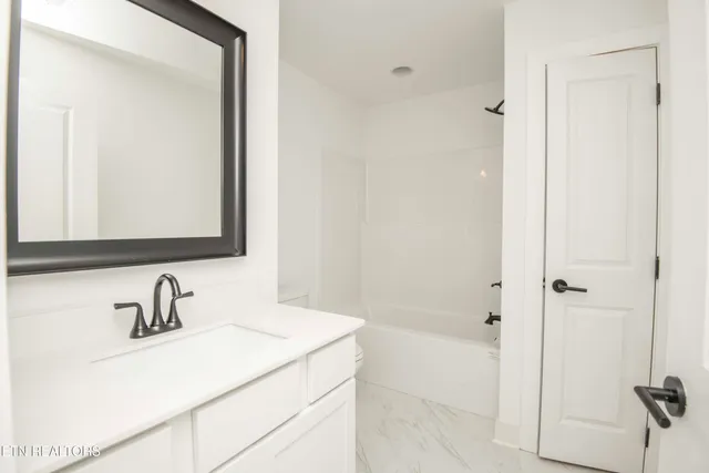 $779,000 | 426 Ivey Farms Road, Farragut, TN 37934