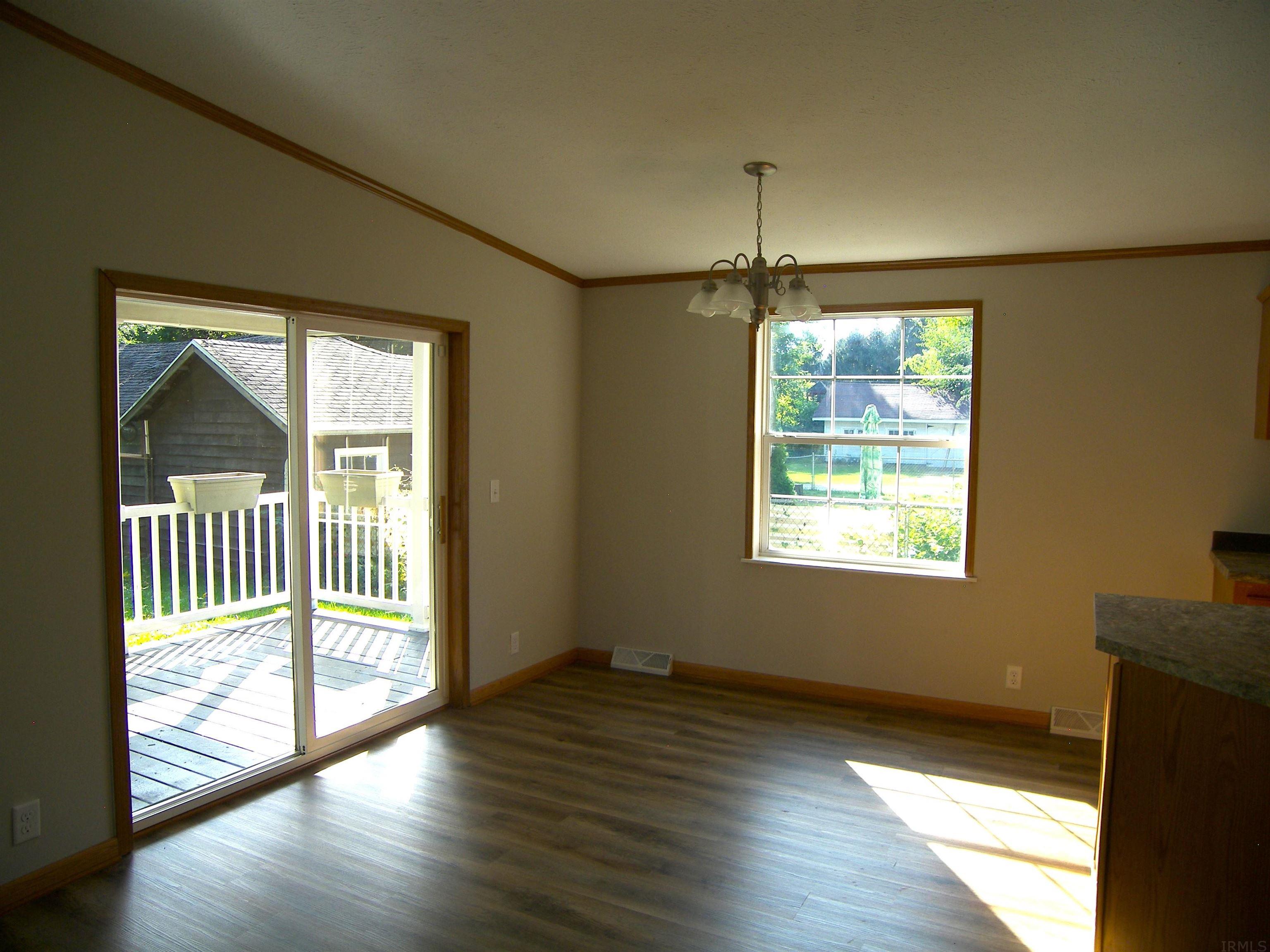 421 West 5th Street Rochester, IN 46975 - Photo 11 of 36