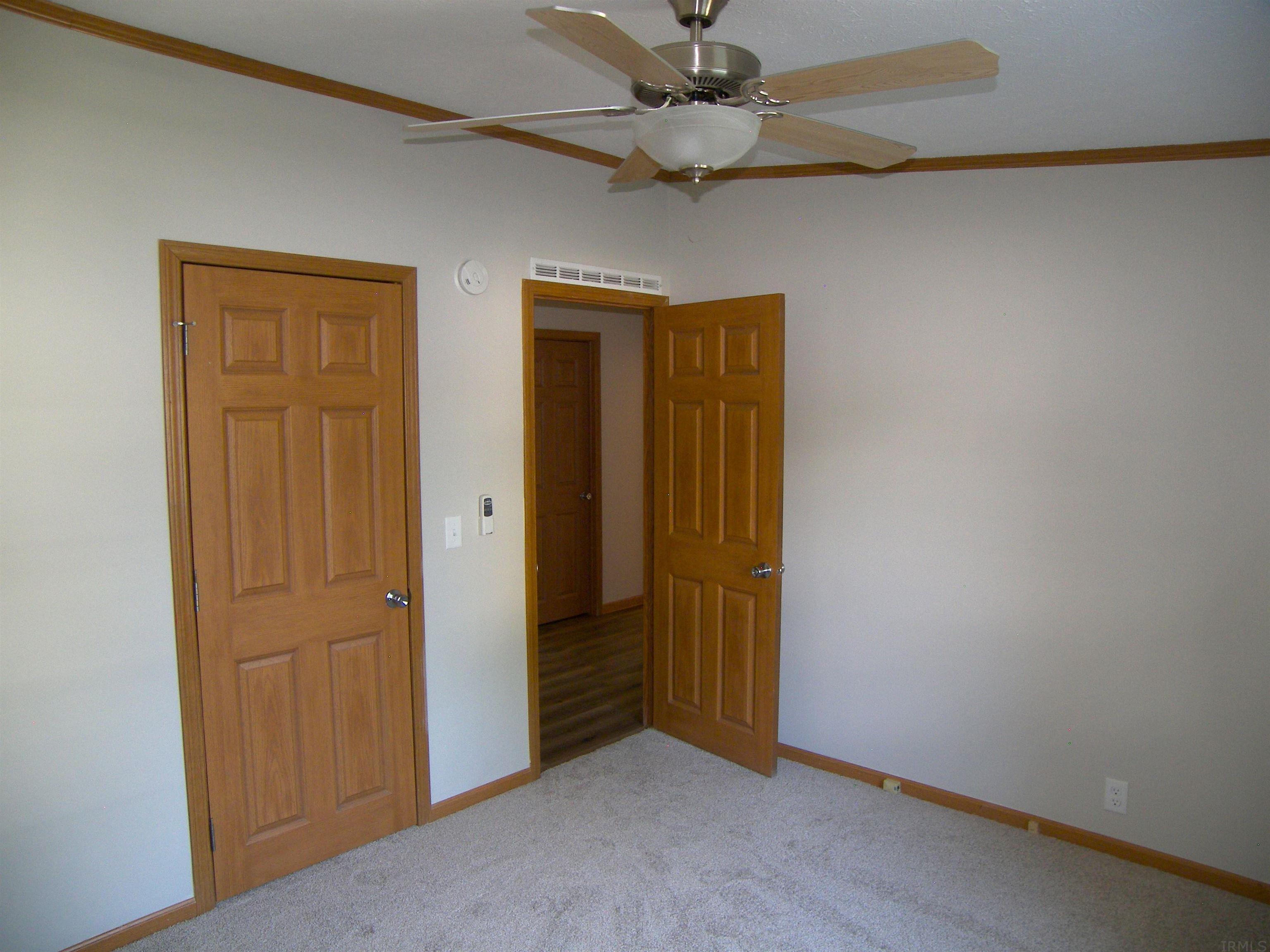 421 West 5th Street Rochester, IN 46975 - Photo 27 of 36