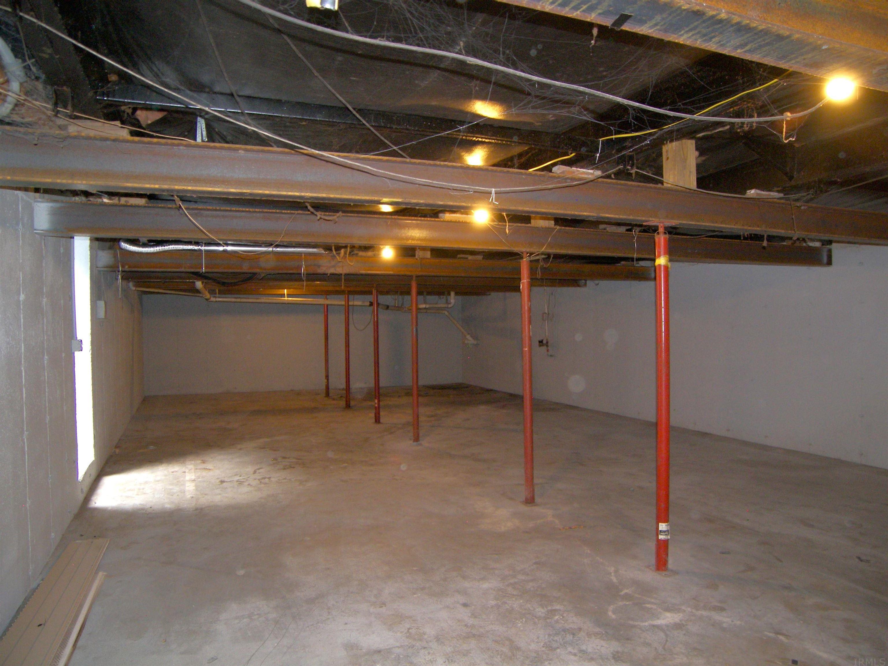 421 West 5th Street Rochester, IN 46975 - Photo 30 of 36