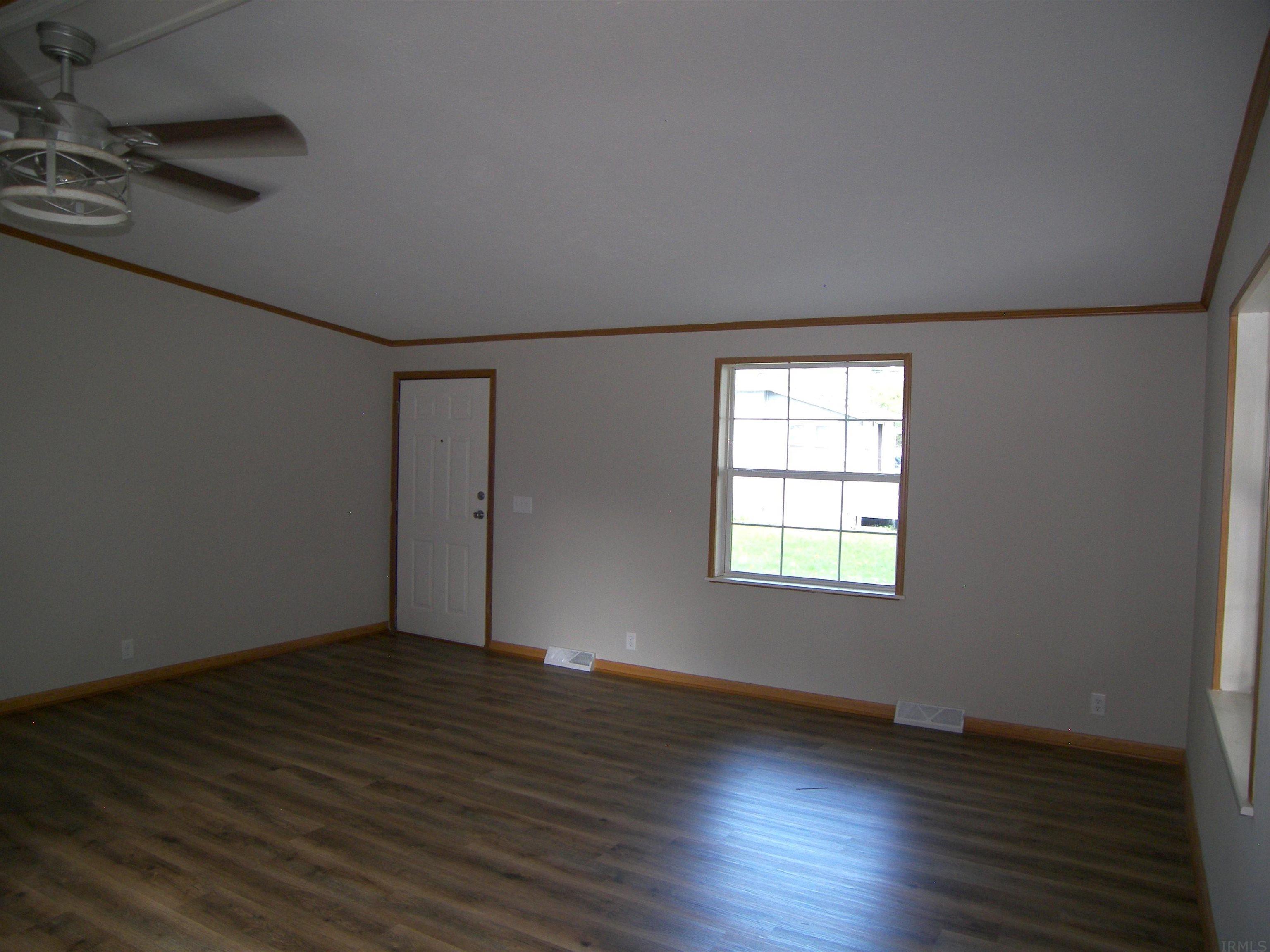 421 West 5th Street Rochester, IN 46975 - Photo 7 of 36