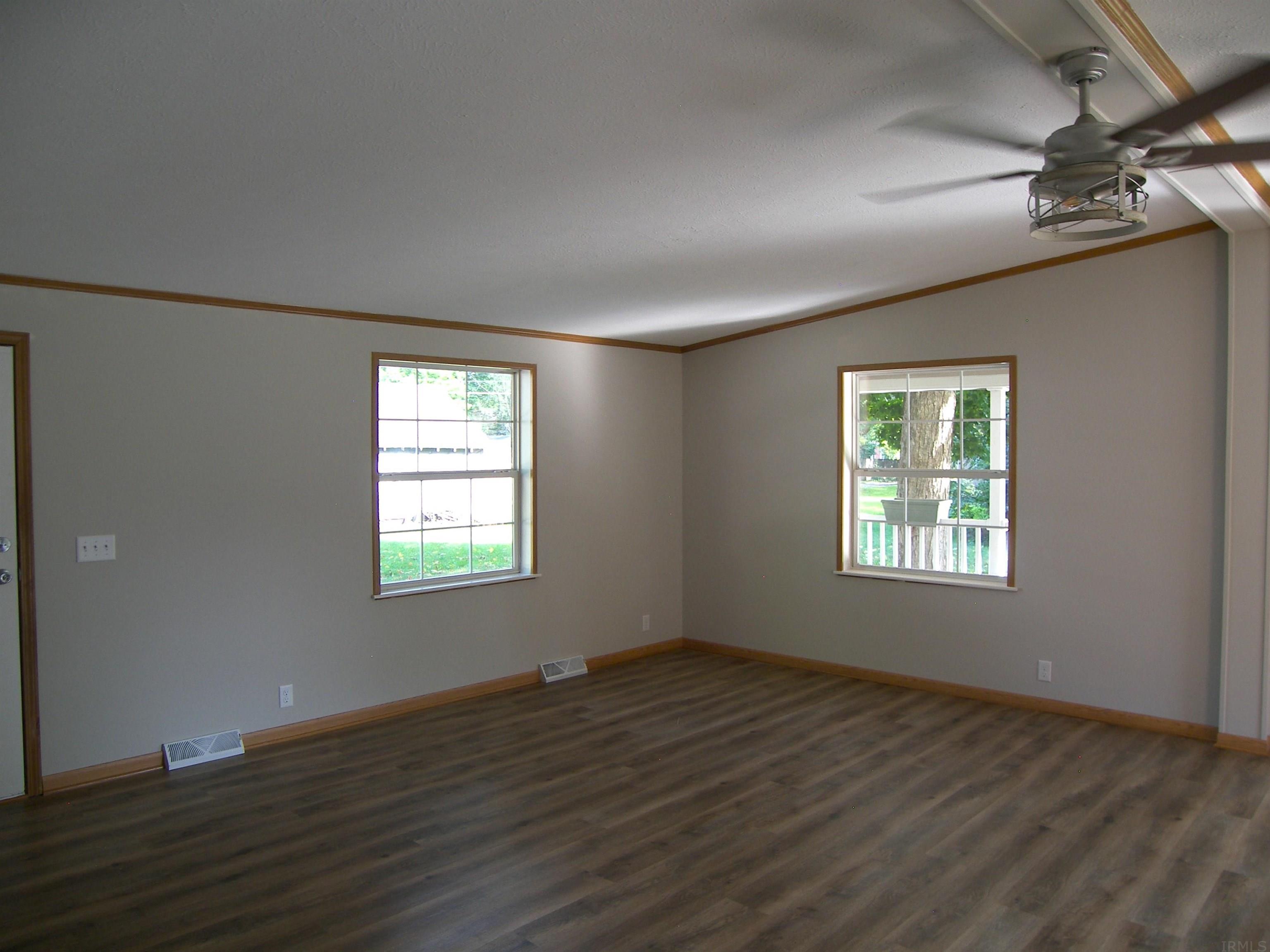 421 West 5th Street Rochester, IN 46975 - Photo 9 of 36
