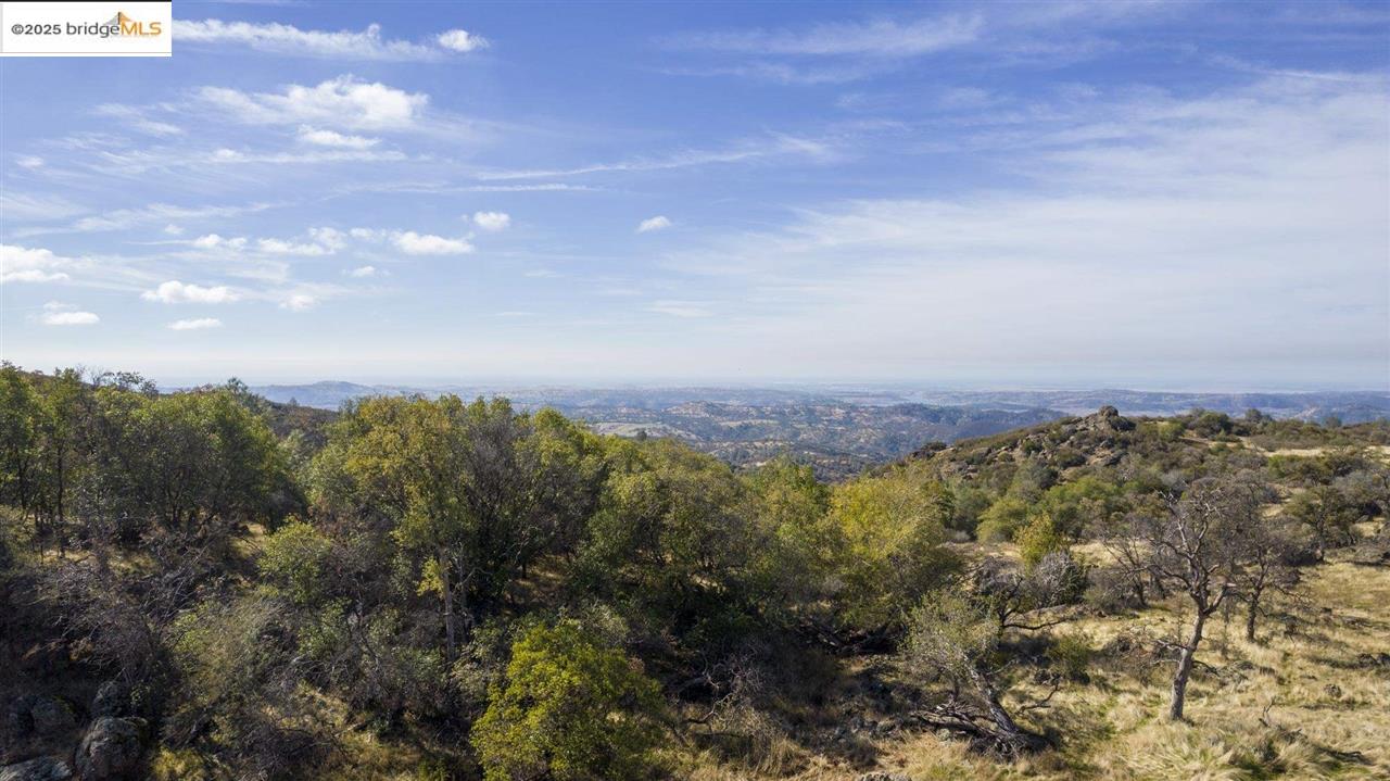 16275 Moccasin Ranch, Unit PARCEL 29 Turlock, CA 95382 - Photo 17 of 27 a view of a city