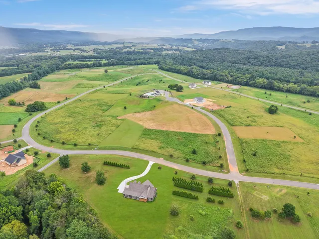 $594,000 | 134 River Ridge Drive, Unit LOT 117, Dunlap, TN 37327