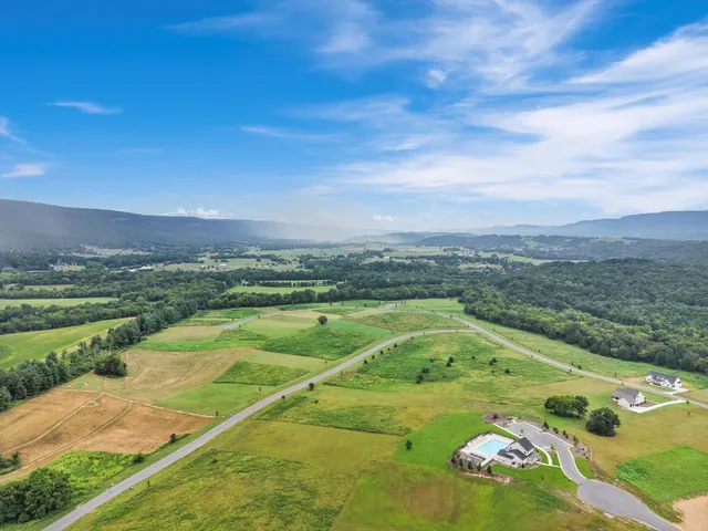 $594,000 | 134 River Ridge Drive, Unit LOT 117, Dunlap, TN 37327