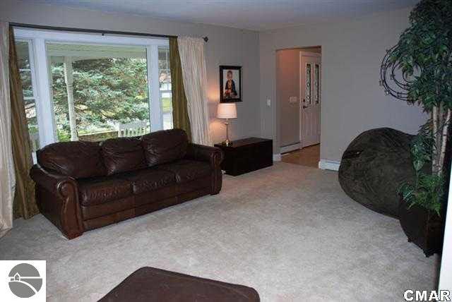 940 Glencoe Road Alma, MI 48801 - Photo 3 of 25 1773309-2.JPG