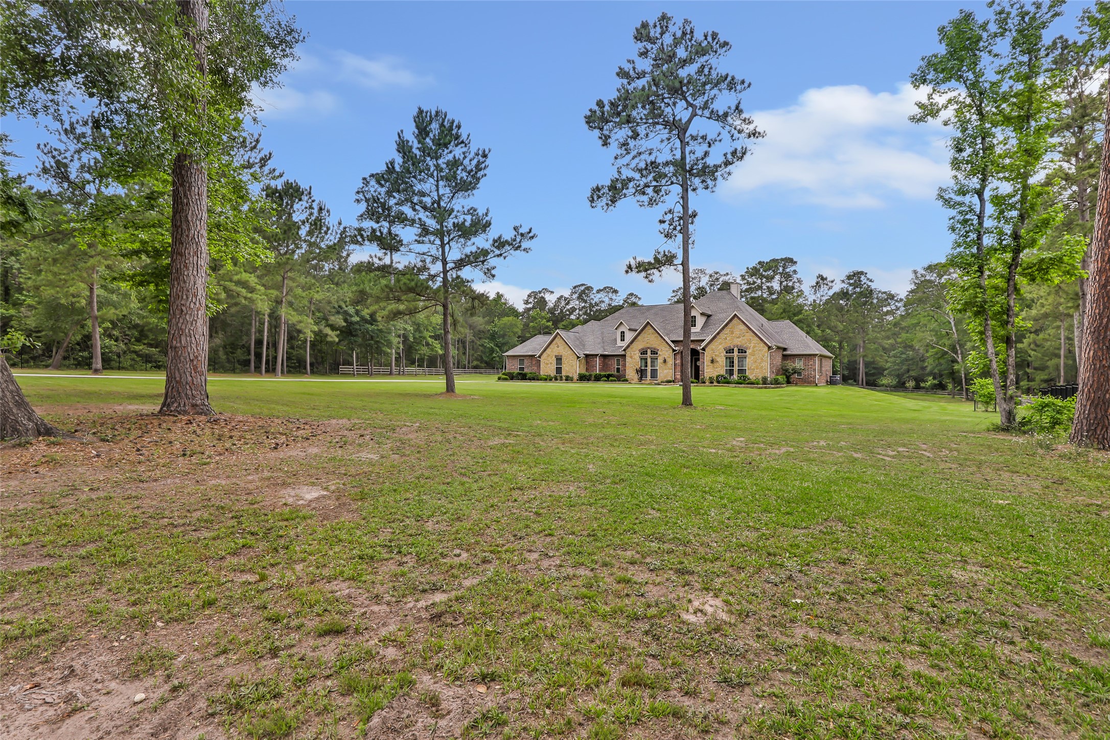 229 Sundog Road Huntsville, TX 77340 - Photo 4 of 50 Another front view