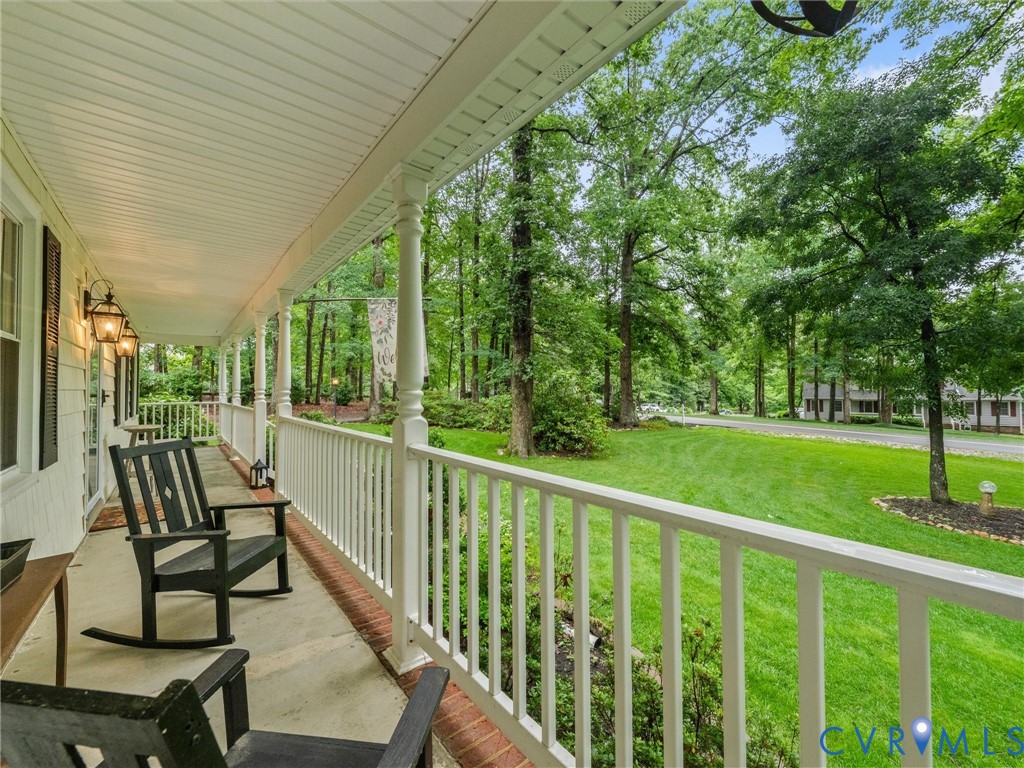 13230 Queensgate Road Midlothian, VA 23114 - Photo 2 of 35