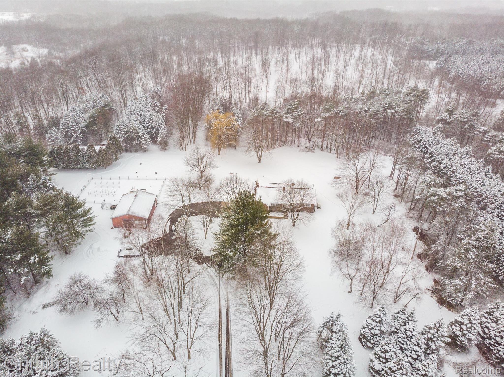 6305 McGuire Road Fenton, MI 48430 - Photo 47 of 54 Gallery Image 47