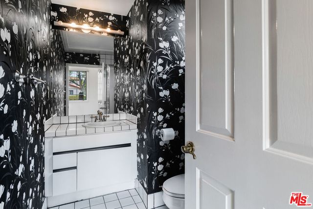 $3,500,000 | 942 Harvard Street, Santa Monica, CA 90403