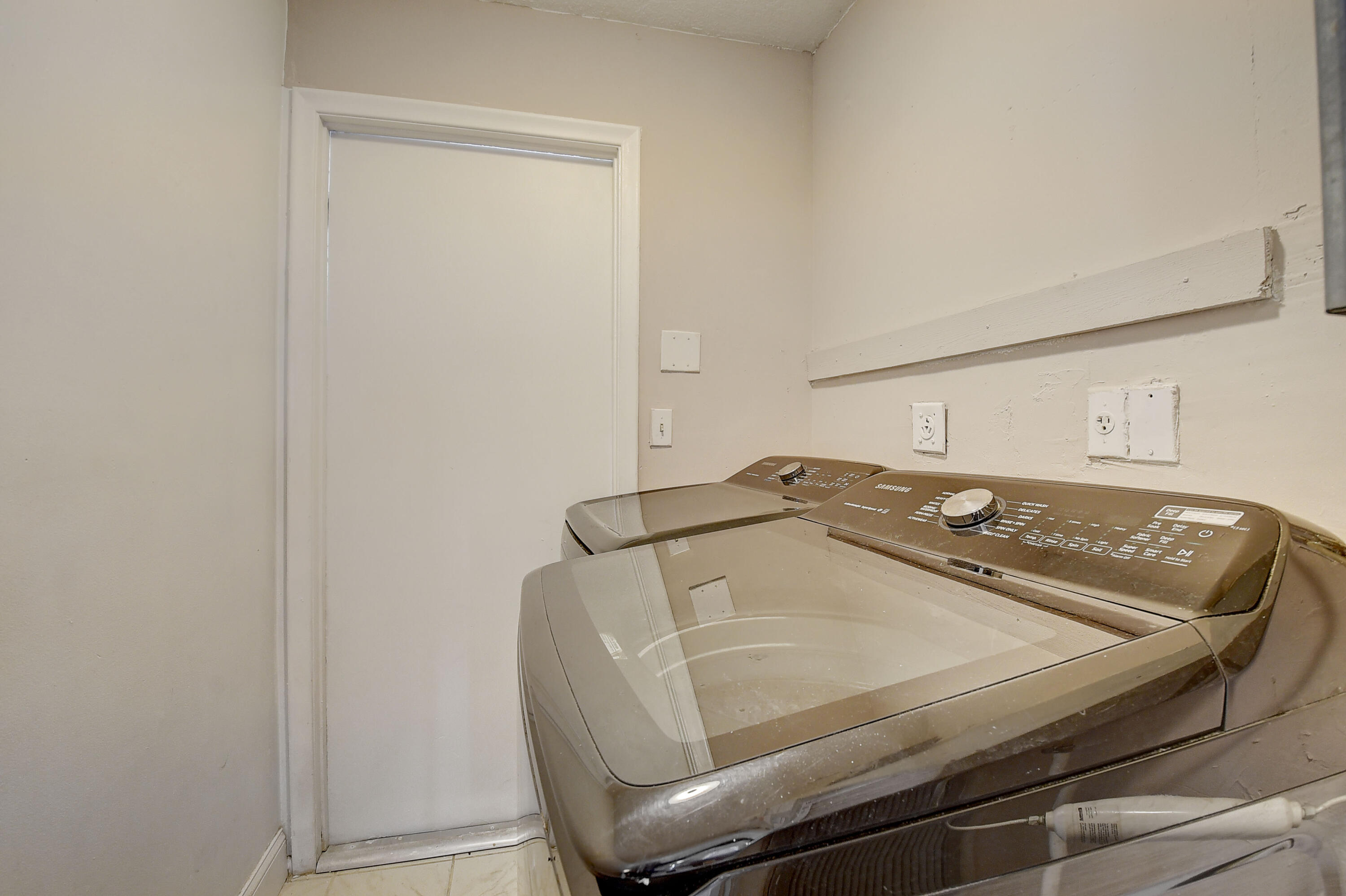 9105 Southwest 22nd Street, Unit E Boca Raton, FL 33428 - Photo 28 of 30 DSC_9176_77_78_79_80