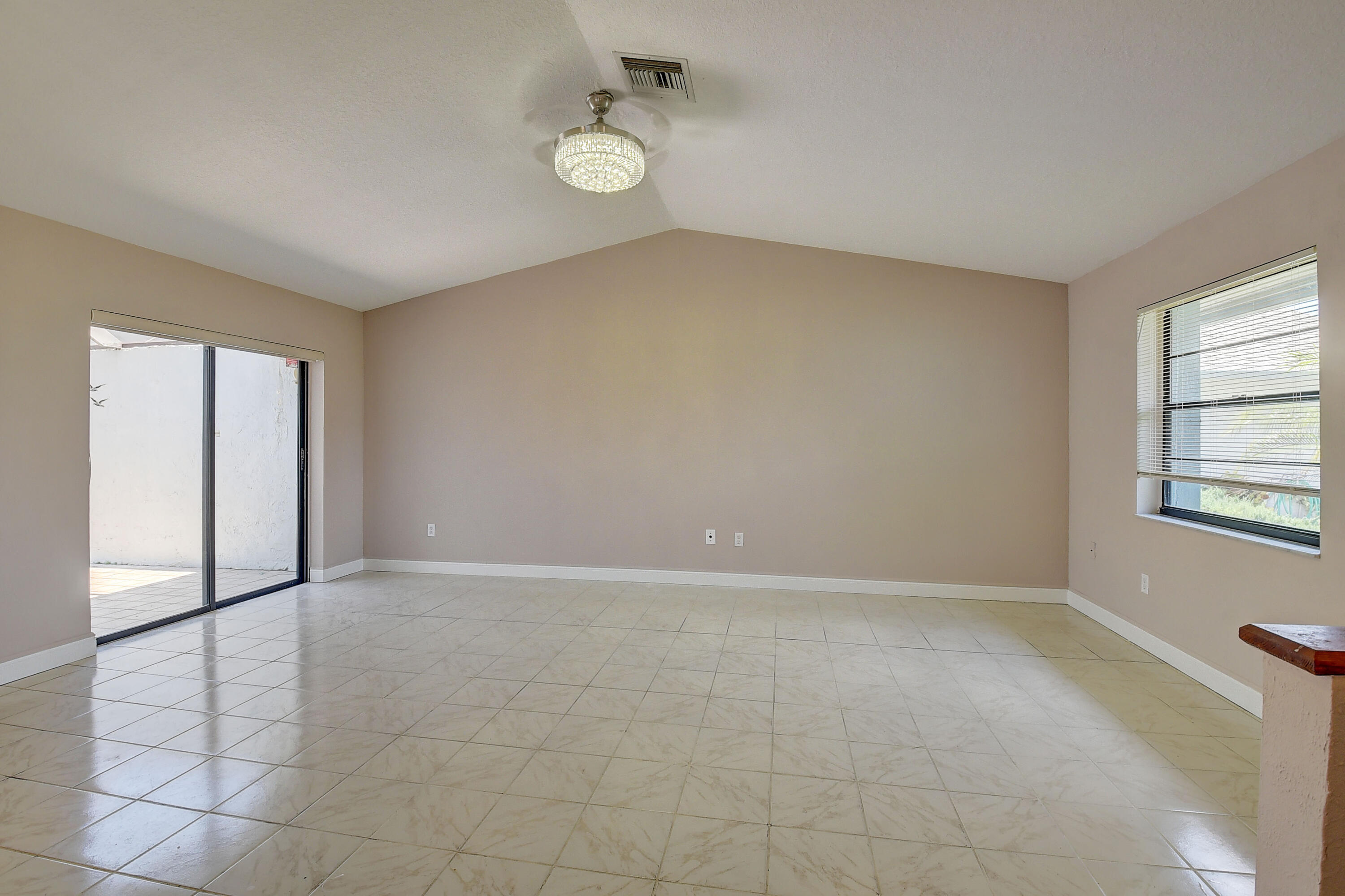 9105 Southwest 22nd Street, Unit E Boca Raton, FL 33428 - Photo 9 of 30 LIVING ROOM