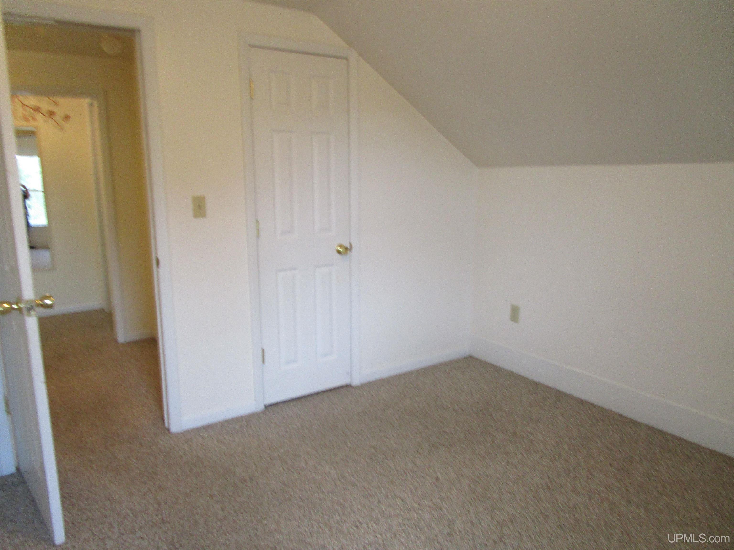 5617 F Road Bark River, MI 49807 - Photo 14 of 39