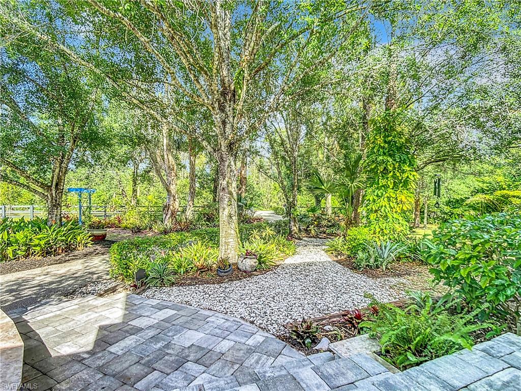 15711 Anderson Lane Fort Myers, FL 33912 - Photo 3 of 48 View of front yard