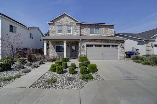 $499,000 | 6026 East Fedora Avenue, Fresno, CA 93727