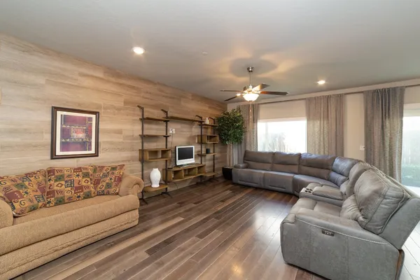 $499,000 | 6026 East Fedora Avenue, Fresno, CA 93727