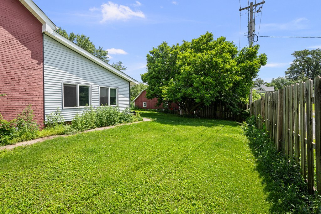 1408 13th Street Viola, IL 61486 - Photo 38 of 40