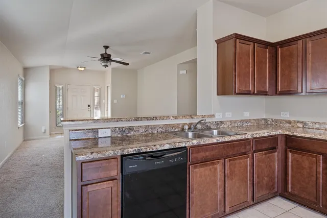 $200,000 | 180 Eagle Drive, Luling, TX 78648