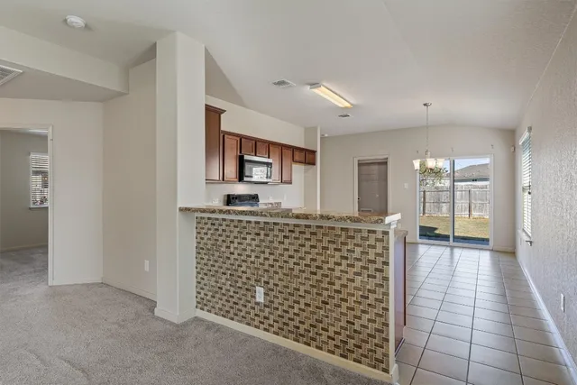 $200,000 | 180 Eagle Drive, Luling, TX 78648