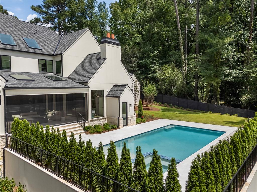 388 Londonberry Road Northwest Sandy Springs, GA 30327 - Photo 72 of 89 Gallery Image 72