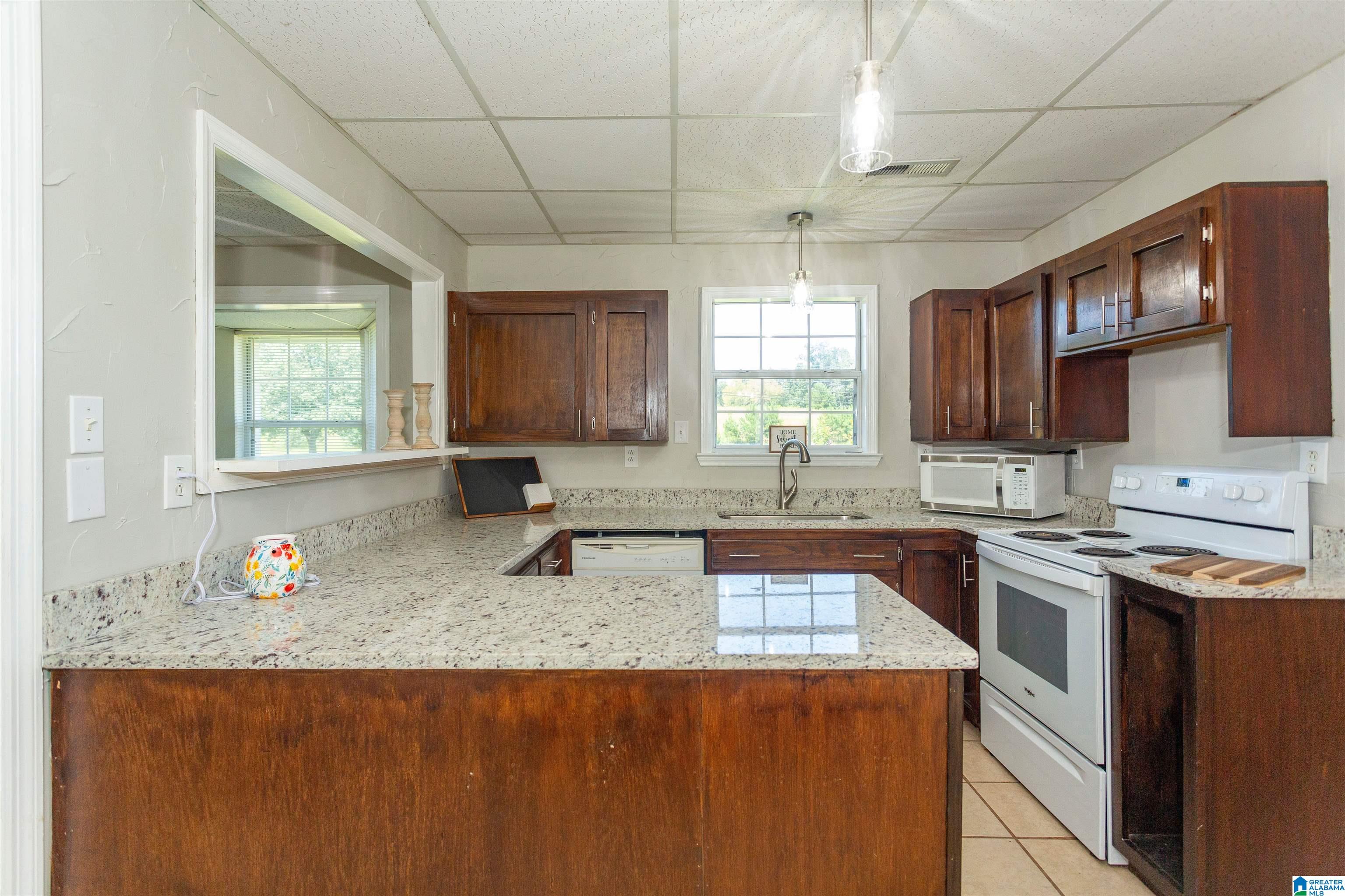 1040 Justice Road Warrior, AL 35180 - Photo 10 of 25