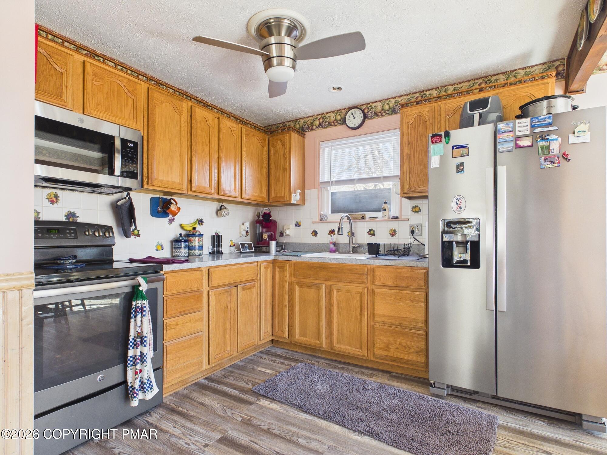 710 Edgewood Road Tobyhanna, PA 18466 - Photo 9 of 31 CAM06255G6-PR0009-STILL021
