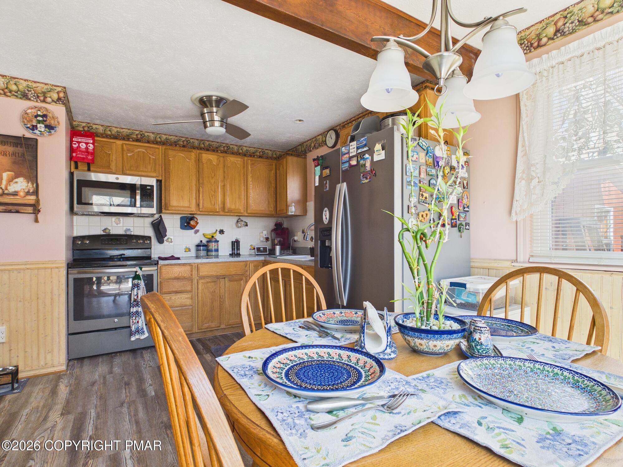 710 Edgewood Road Tobyhanna, PA 18466 - Photo 10 of 31 CAM06255G6-PR0009-STILL022