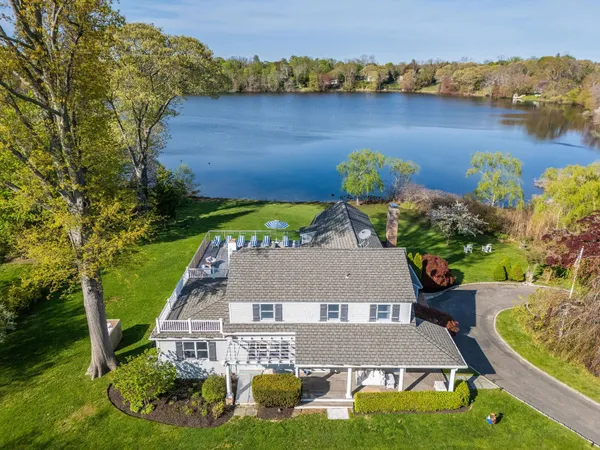 $2,092,000 | 2455 New Suffolk Avenue, Mattituck, NY 11952