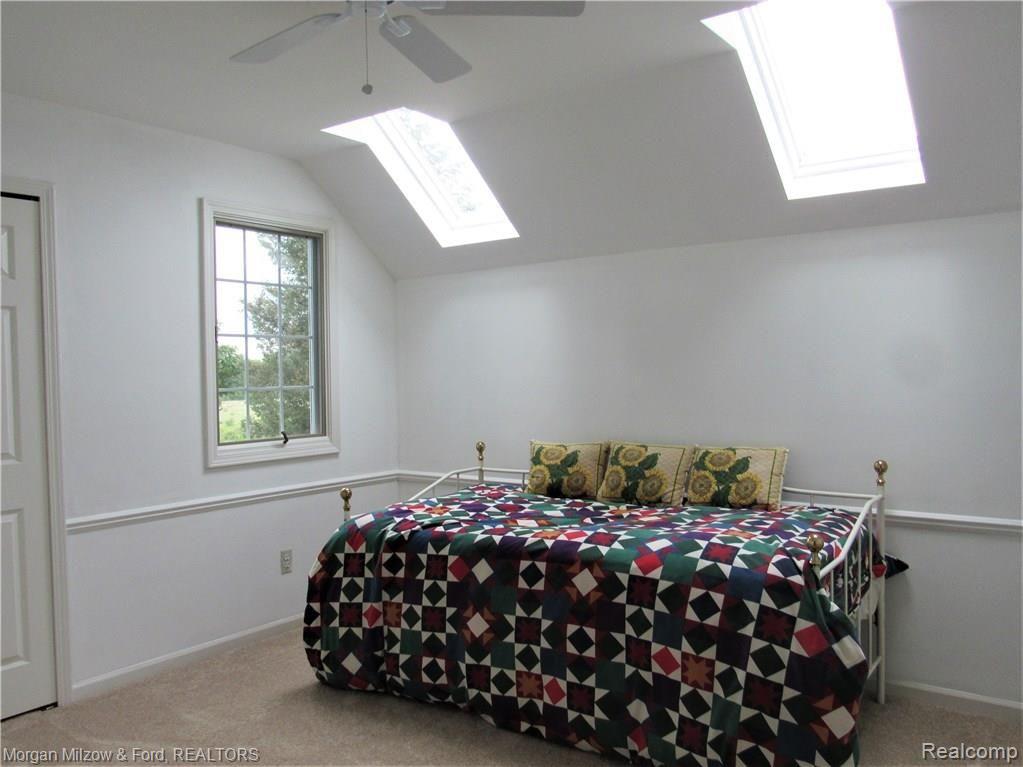 5476 Ridge Trail North Clarkston, MI 48348 - Photo 23 of 47 Skylights in sunny Bedroom 2